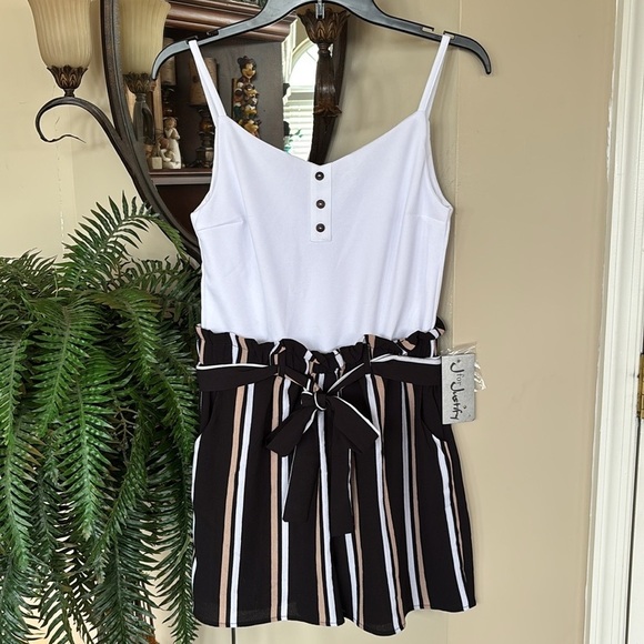 Brand New J for Justify Romper Striped Shorts w/ White Spaghetti Strap Tank Top - Picture 1 of 15